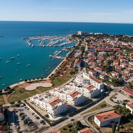 Humagum Sea View Apartment - Garden Palace Umag Eksteriør bilde