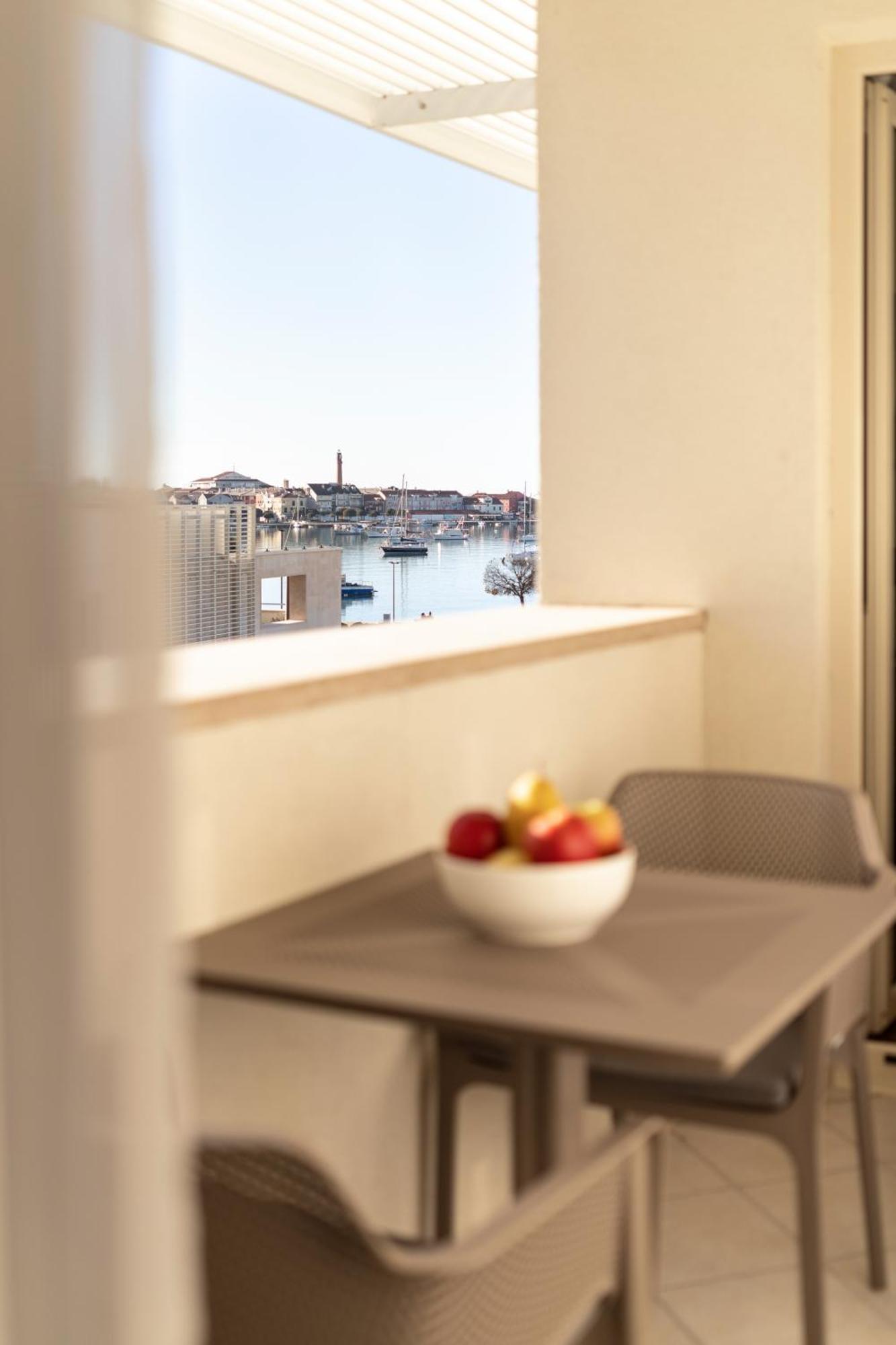 Humagum Sea View Apartment - Garden Palace Umag Eksteriør bilde