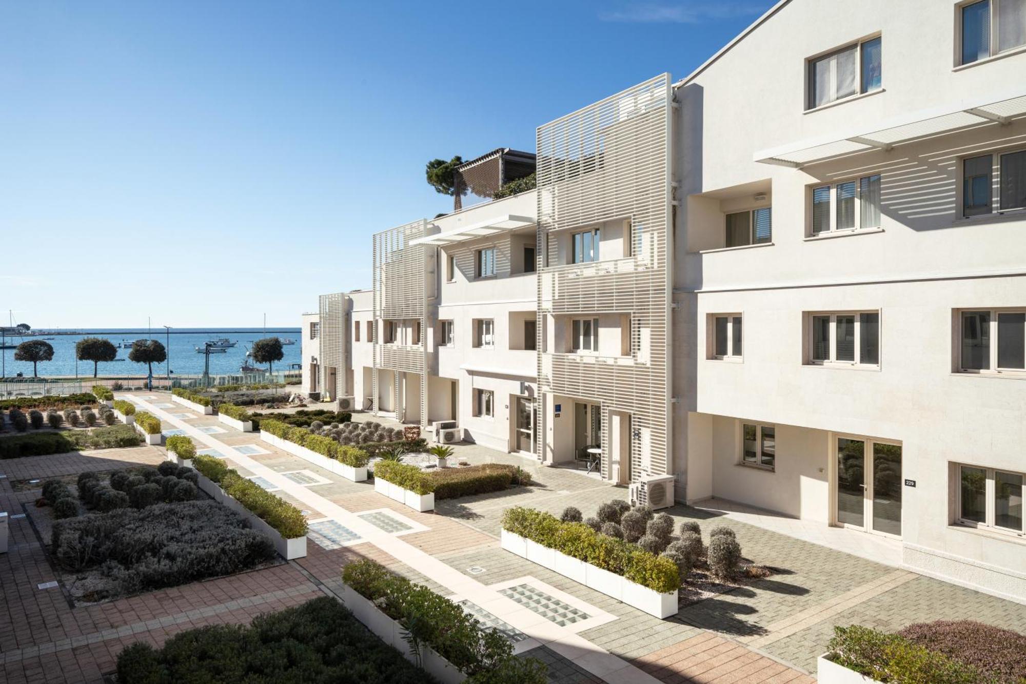 Humagum Sea View Apartment - Garden Palace Umag Eksteriør bilde