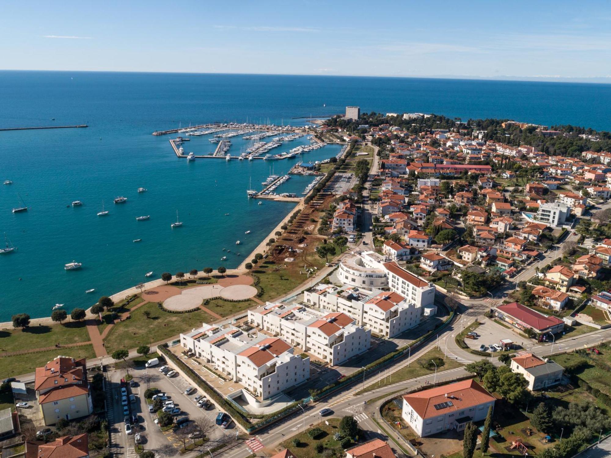 Humagum Sea View Apartment - Garden Palace Umag Eksteriør bilde