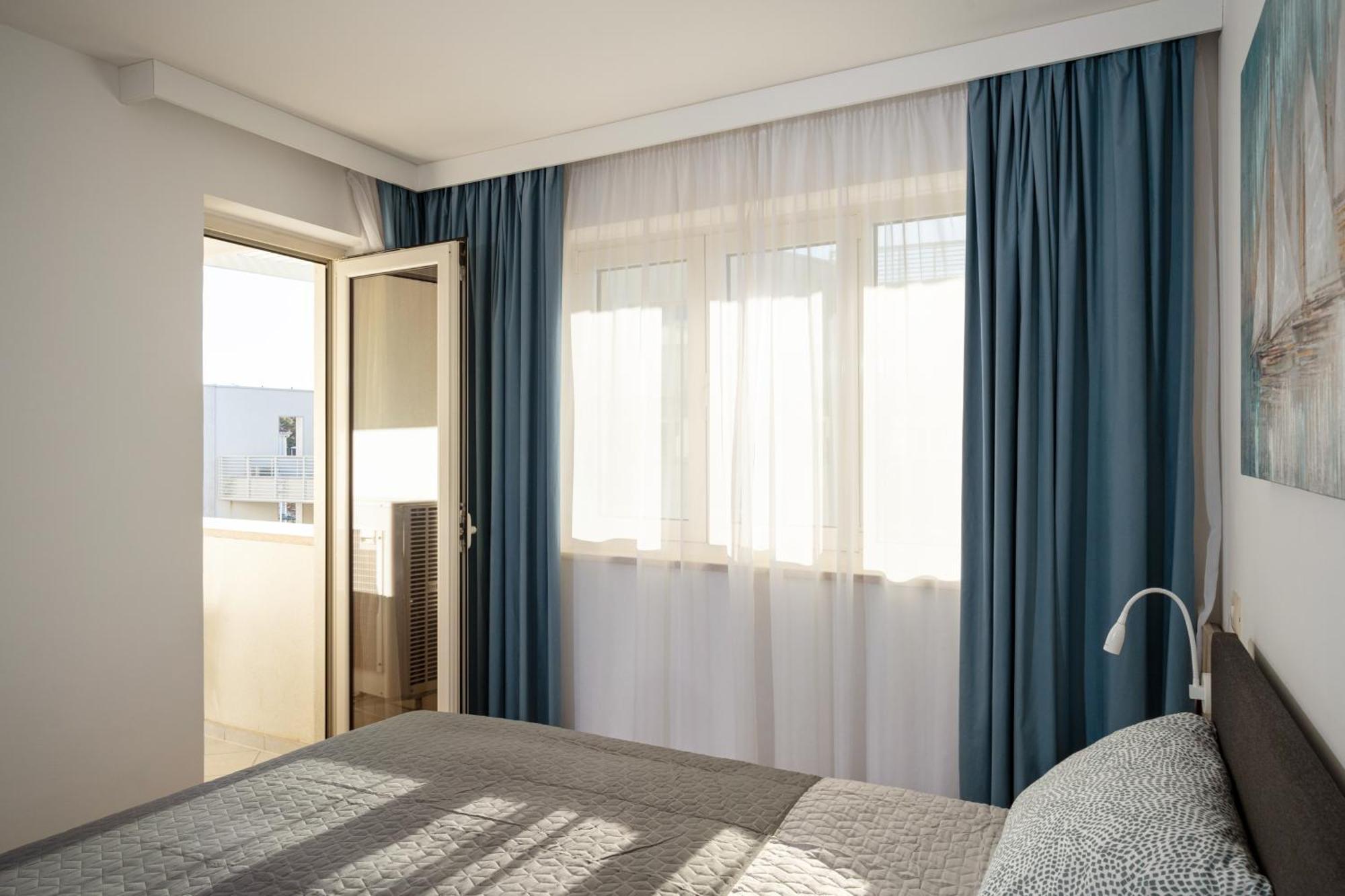 Humagum Sea View Apartment - Garden Palace Umag Eksteriør bilde