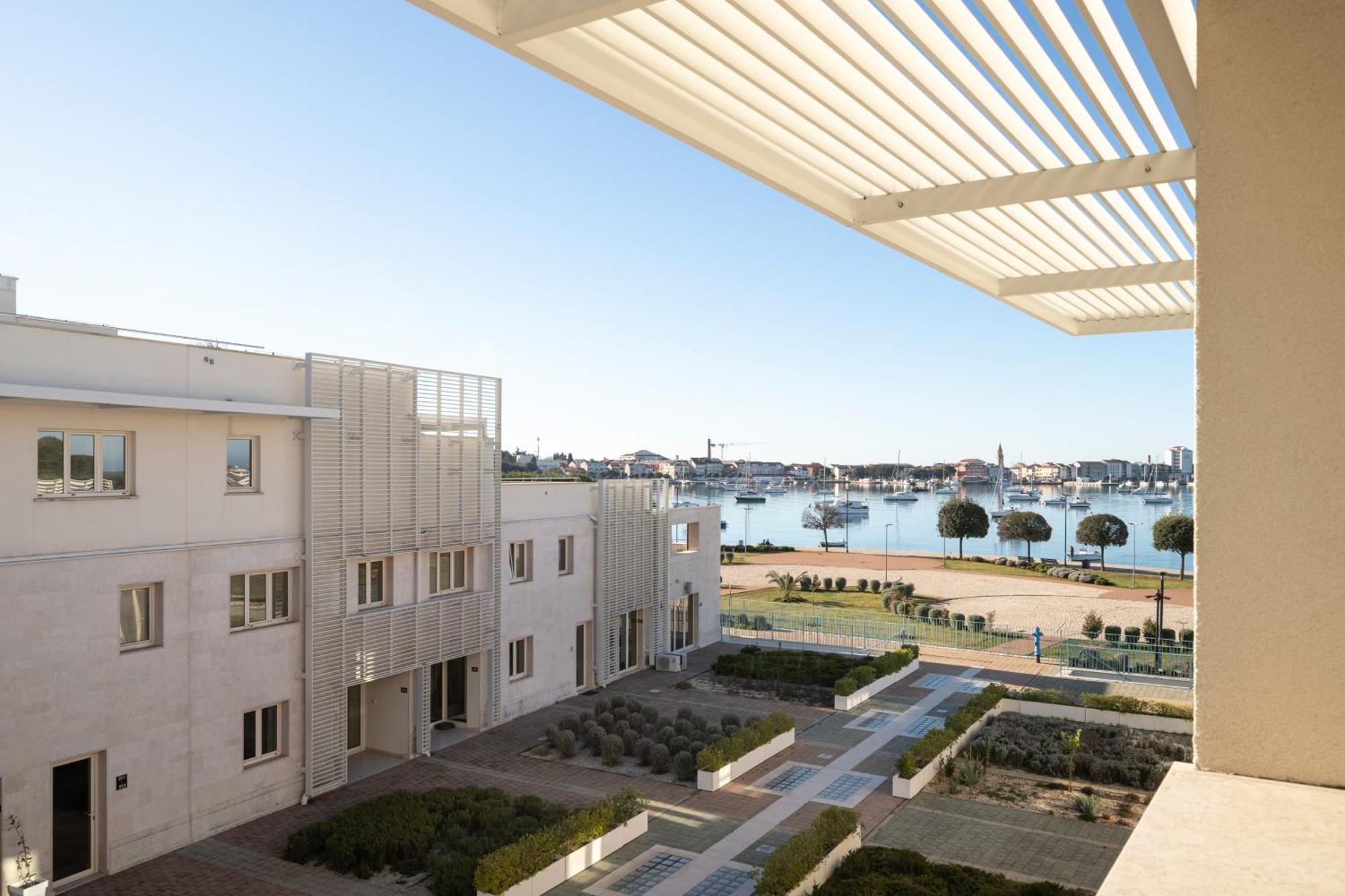 Humagum Sea View Apartment - Garden Palace Umag Eksteriør bilde
